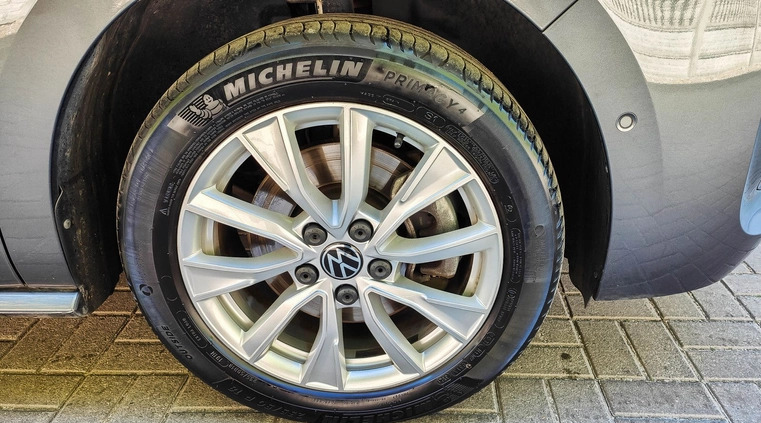 Volkswagen Multivan cena 259900 przebieg: 86230, rok produkcji 2022 z Częstochowa małe 379